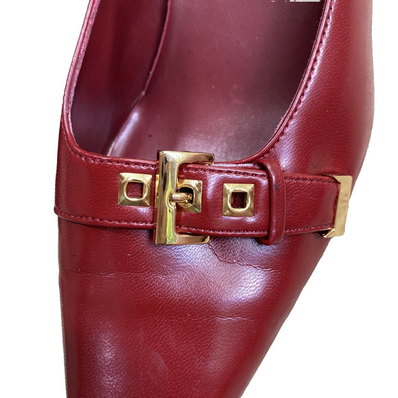 Vintage Carriage Court Buckleup Red Pumps Gold Buckles 9M Mid Heel Career Shoes - Picture 12 of 12